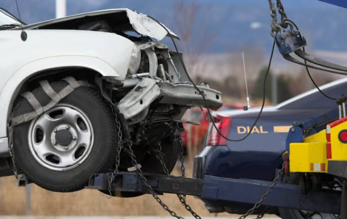 Accident Towing Safety Tips